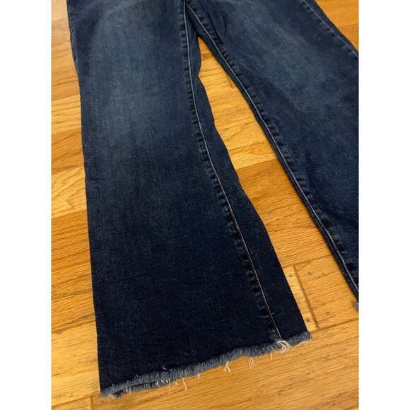 Tractr Women's Dark Wash Bootcut frayed hem high rise Jeans Size 10/30 - Picture 2 of 9